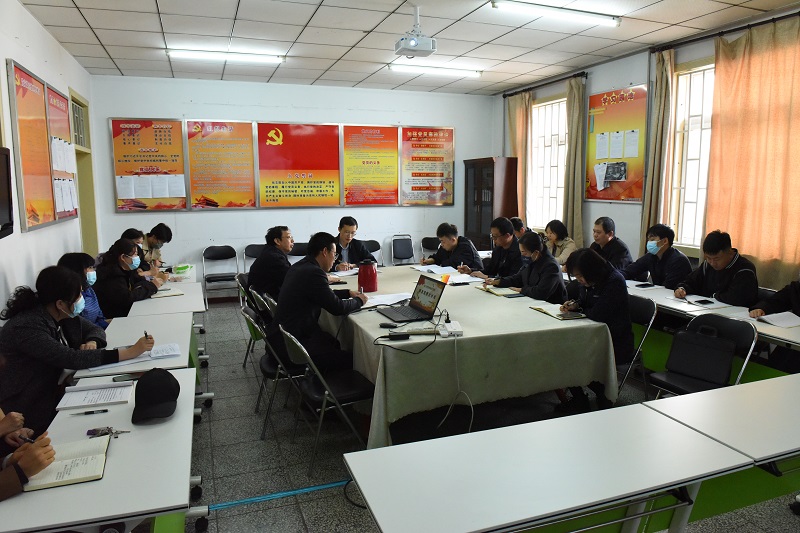 天津石油职院电子信息学院开展解放思想大讨论活动
