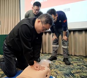 天津职院圆满承办公司应急救护取证培训