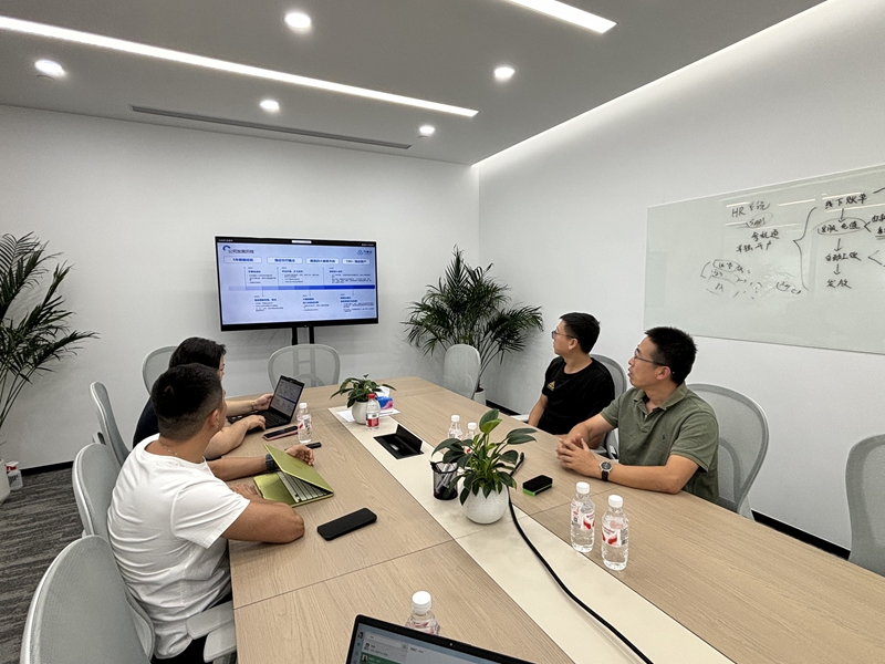 我校电子信息学院与万事云科技签订合作协议
